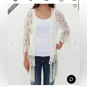 Buckle women’s cream Cotton Crochet
Cardigan With Fringe sz L gently used